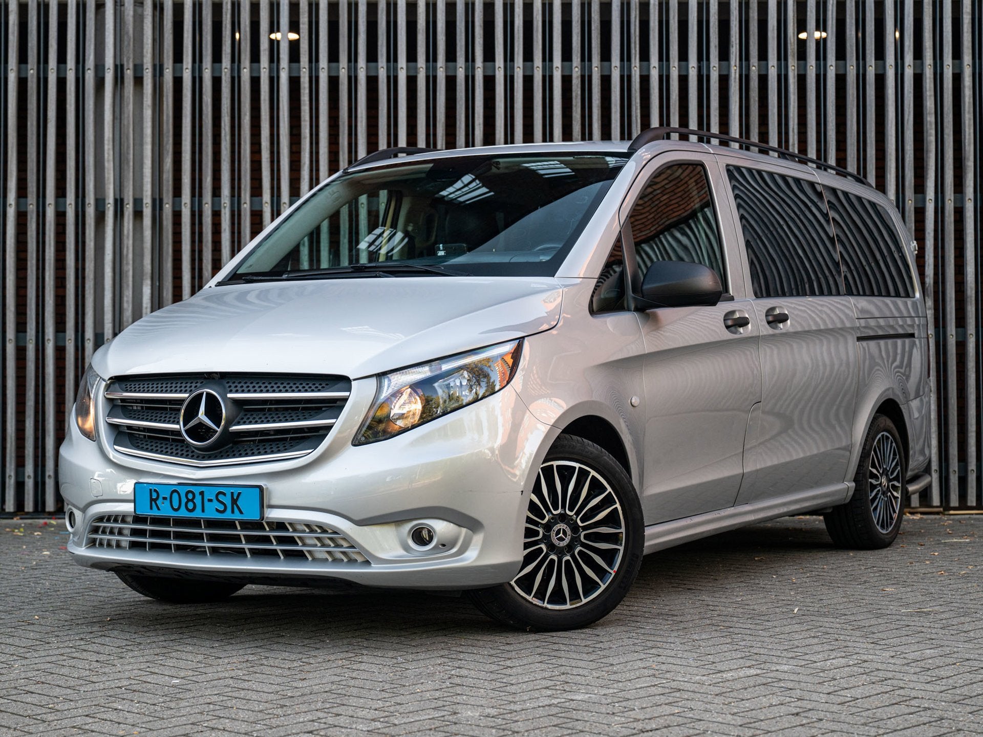 Mercedes-Benz Vito Tourer 114 CDi 136pk AUT. 8-Pers. |EX BPM, Auto's, Automaat, Gebruikt, 2000 kg, Leder