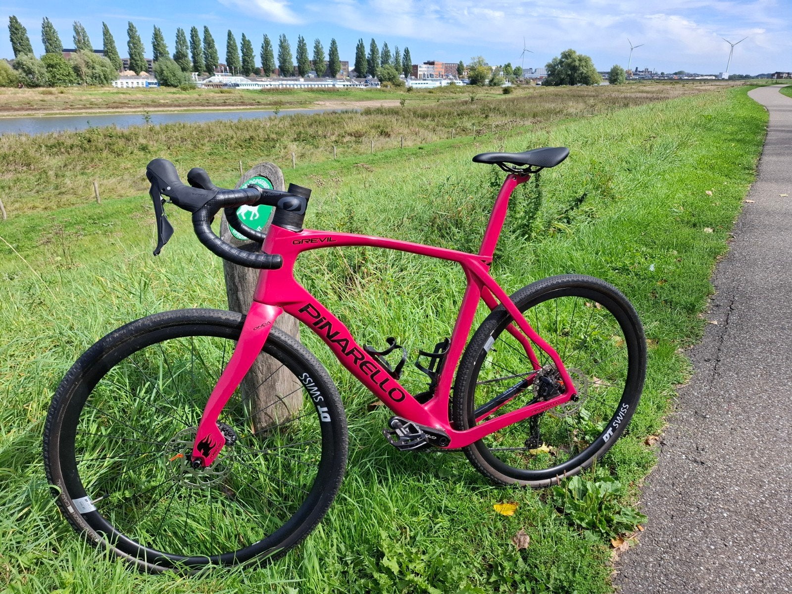 Nieuwe Pinarello F racefiets Wine Red  - minder dan 100km, Fietsen en Brommers, Ophalen of Verzenden, Zo goed als nieuw, Carbon