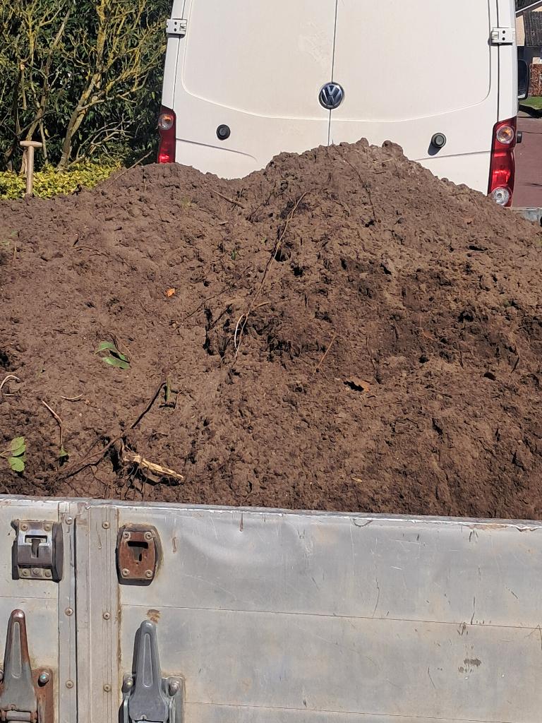 Gratis Ophooggrond gratis bezorgd omgeving Arnhem, Ophalen of Verzenden, Tuinaarde