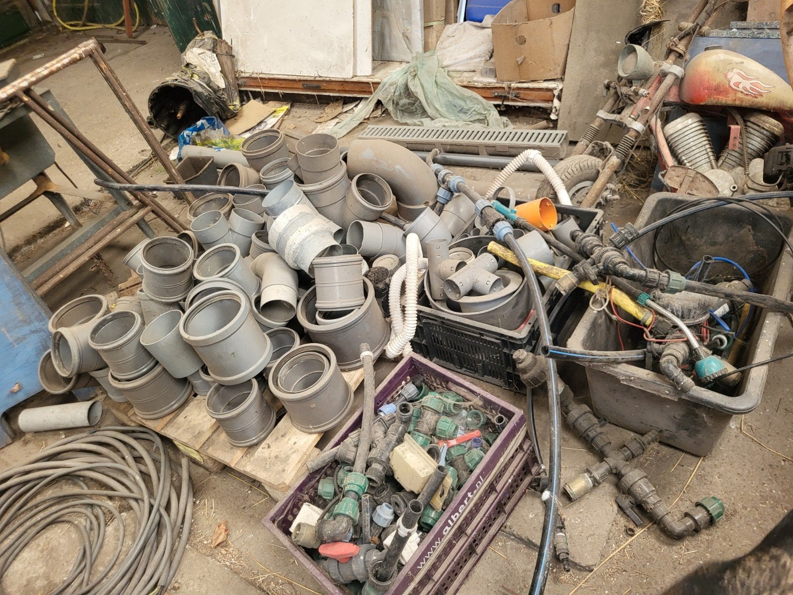 Diverse PVC buizen en fittingen voor afvoer en water, Doe-het-zelf en Verbouw, Ophalen, Afvoer, Gebruikt, Pvc