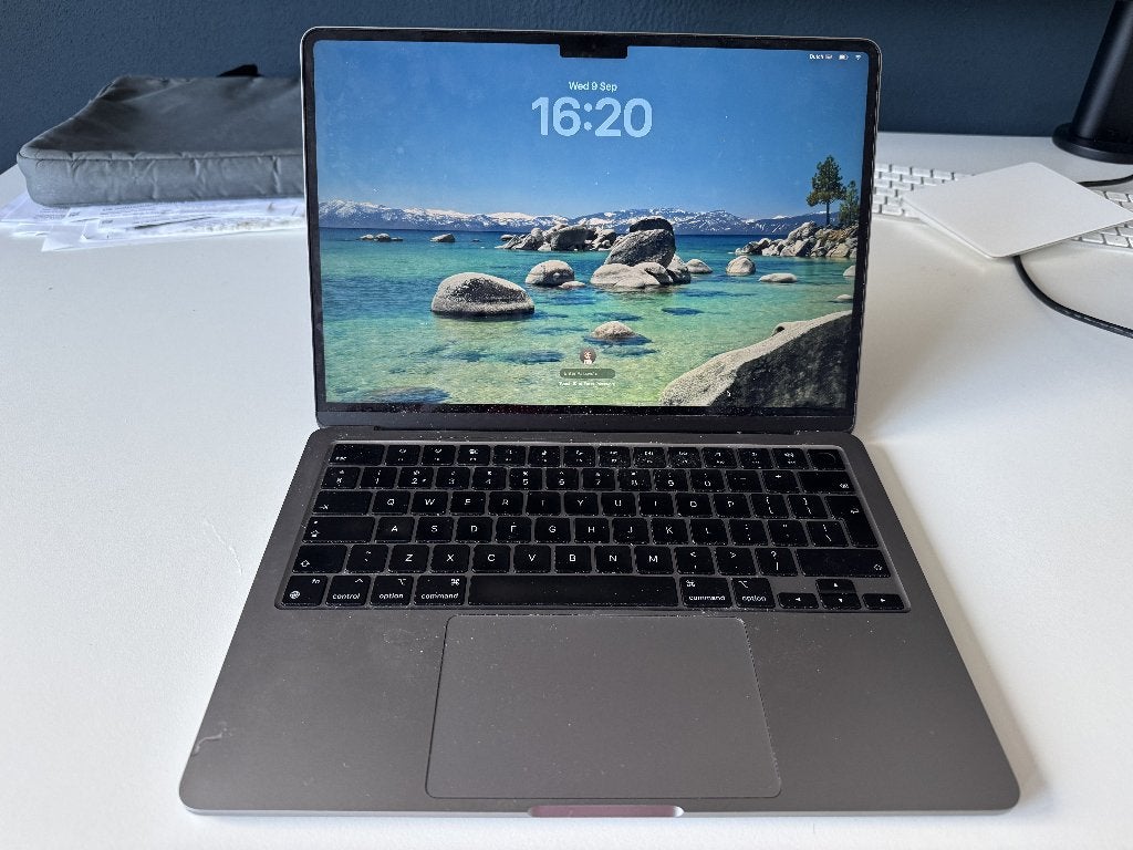 MacBook Air 2022 met M2-chip – 8GB RAM, Ophalen, 256 GB, Qwerty, 8 GB