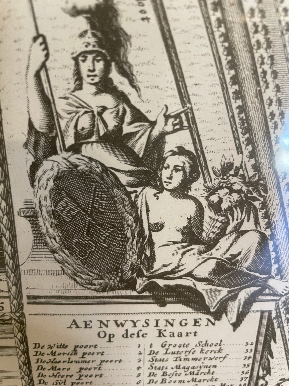 Grote ingelijste stadskaart Lugdunum Batavorum 1675, Antiek en Kunst, Kunst | Etsen en Gravures, Ophalen, Cartografie, Ingelijst