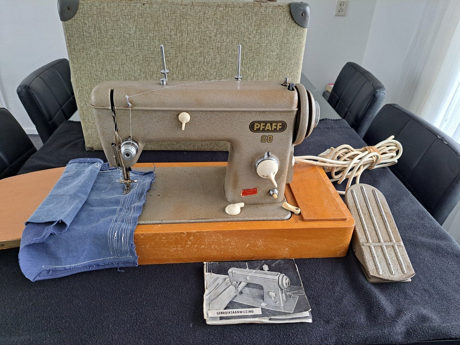 Pfaaff KU 97297 K naaimachine, Hobby en Vrije tijd, Ophalen of Verzenden, Zo goed als nieuw, Naaimachine, Pfaff