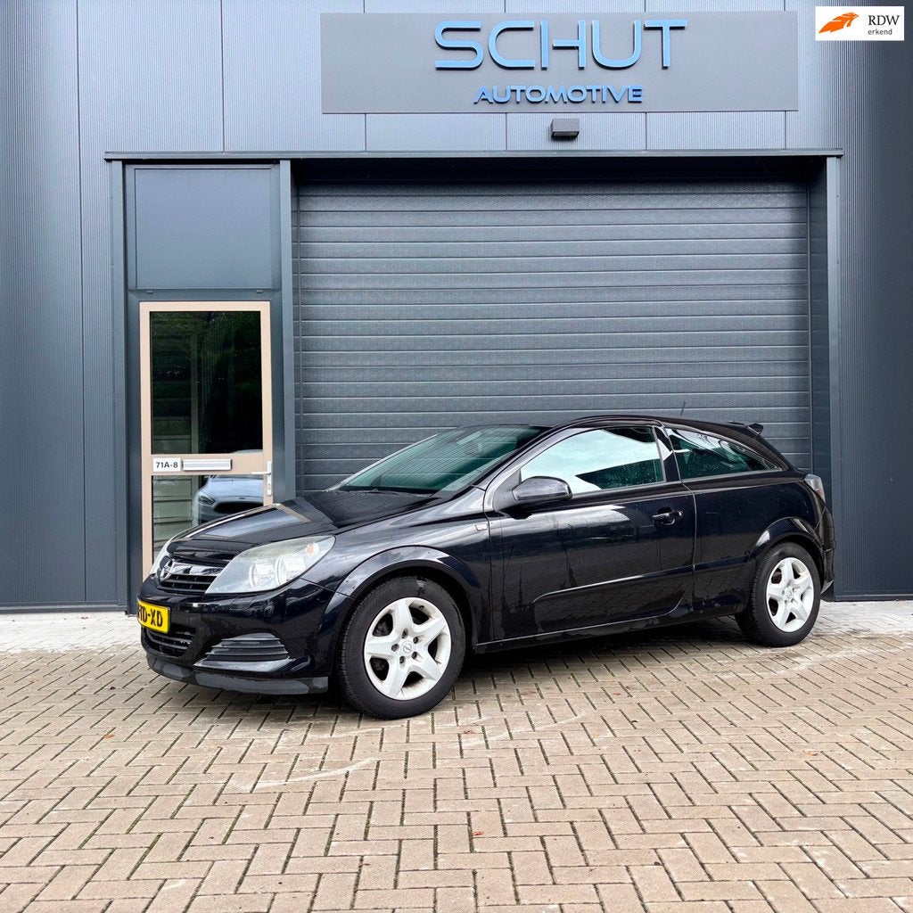 Opel Astra GTC 1.6 GTC Executive CLIMA | CRUISE CONTROL | CA, Auto's, Zwart, 4 cilinders, 620 kg, Origineel Nederlands