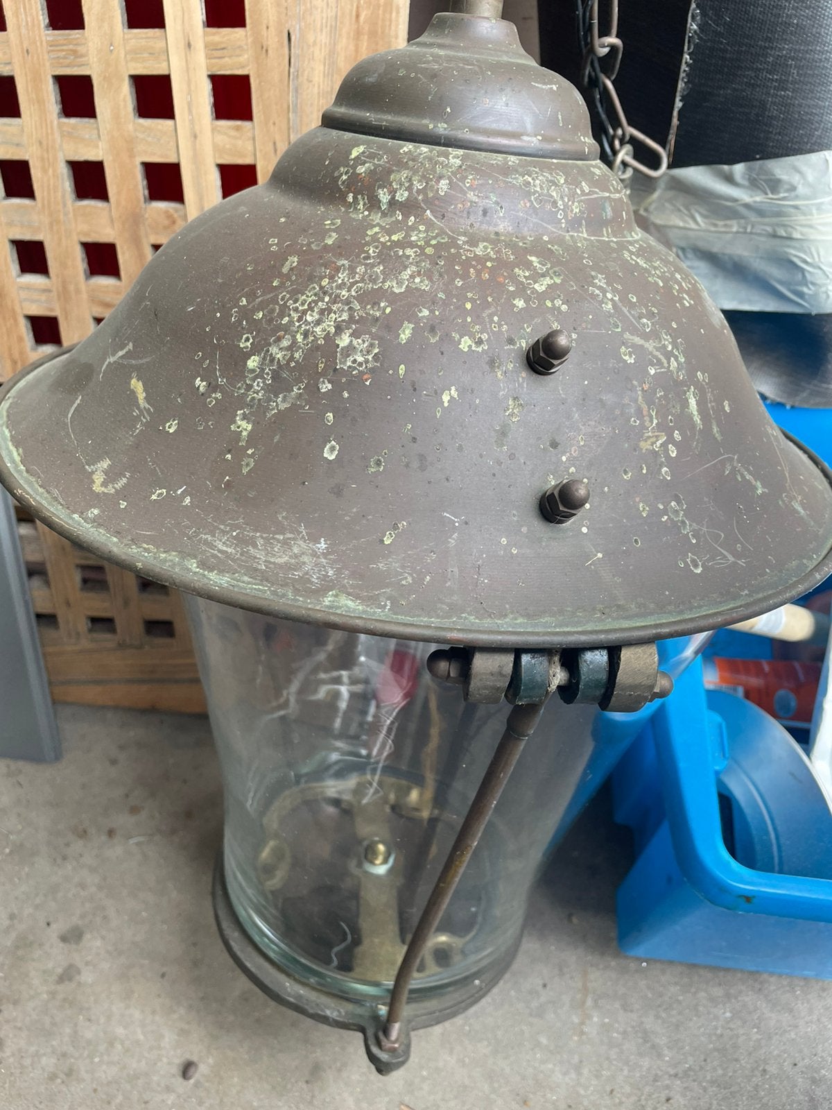 Antieke lamp van koper, Ophalen