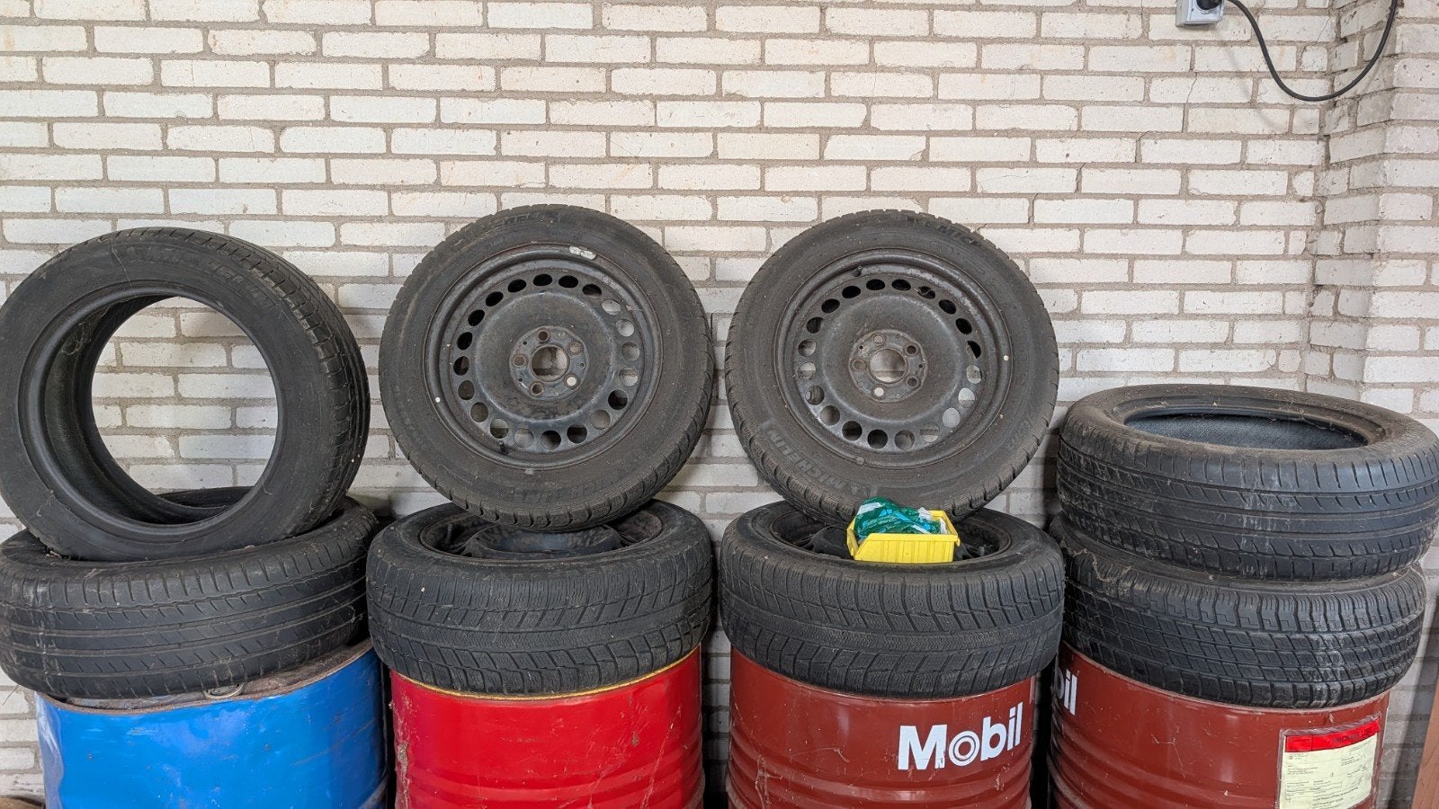 Stalen velgen met winterbanden en zomerbanden, Ophalen of Verzenden