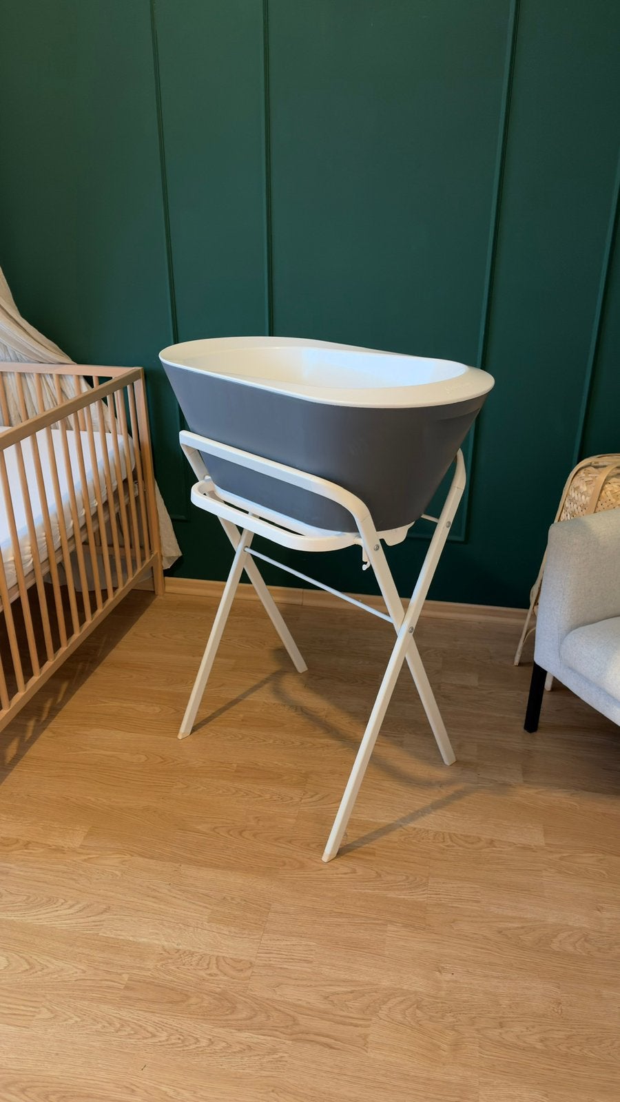 Hoppop Bato+ babybadje met onderstel, Kinderen en Baby's, Badjes en Verzorging, Gebruikt, Badje, Standaard, Ophalen