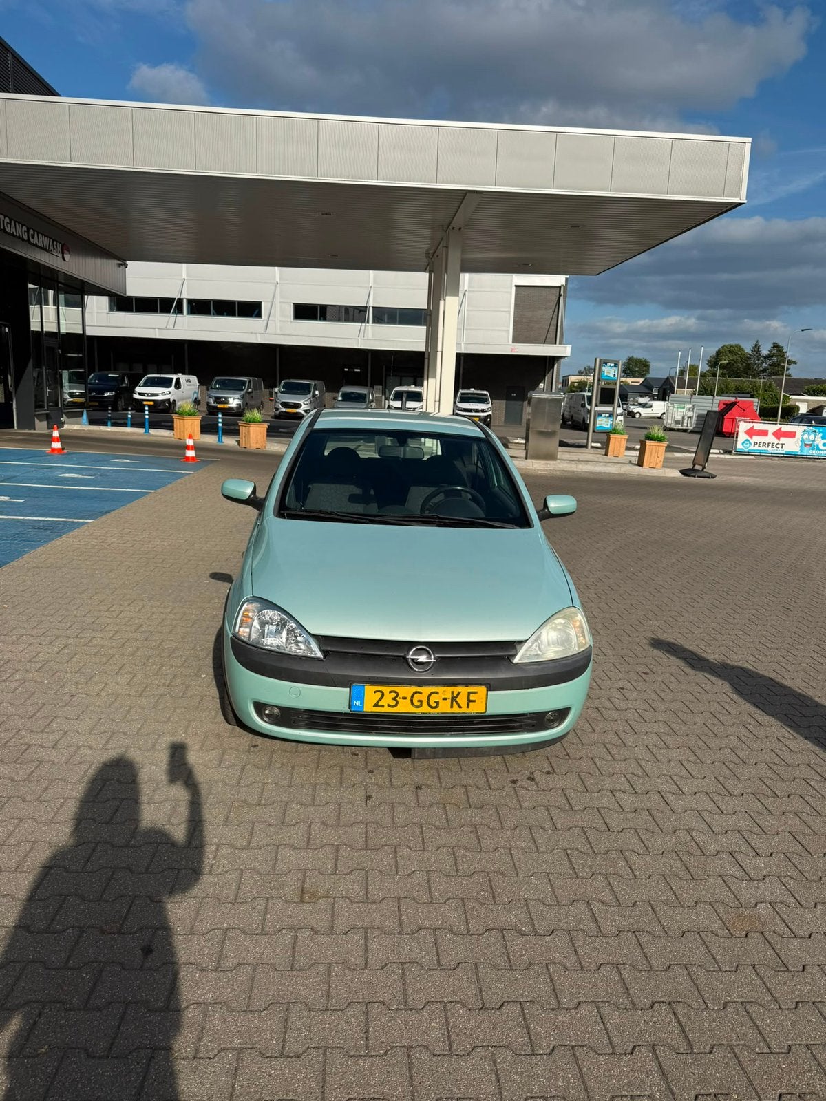Opel Corsa 1.4 I 16V 3D 2000 Groen, Auto's, Opel, Voorwielaandrijving, 450 kg, 31 €/maand, 4 cilinders