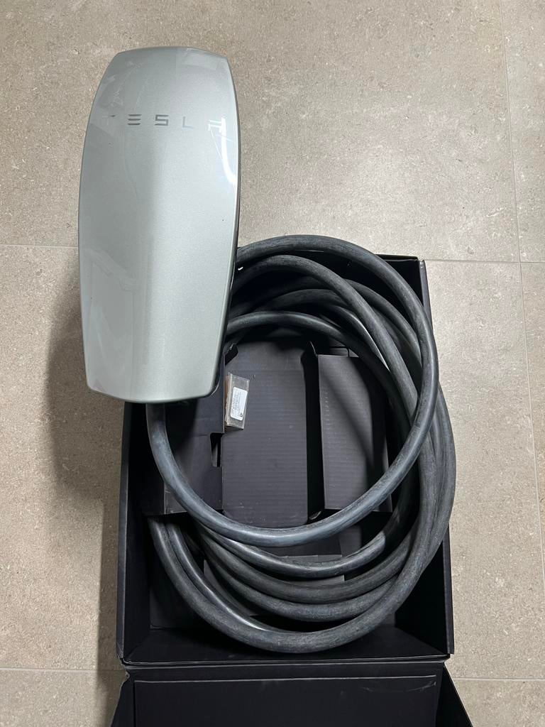 Tesla Wall Connector 11kw met 7,5m vaste kabel, Ophalen of Verzenden, Gebruikt, Laadpaal