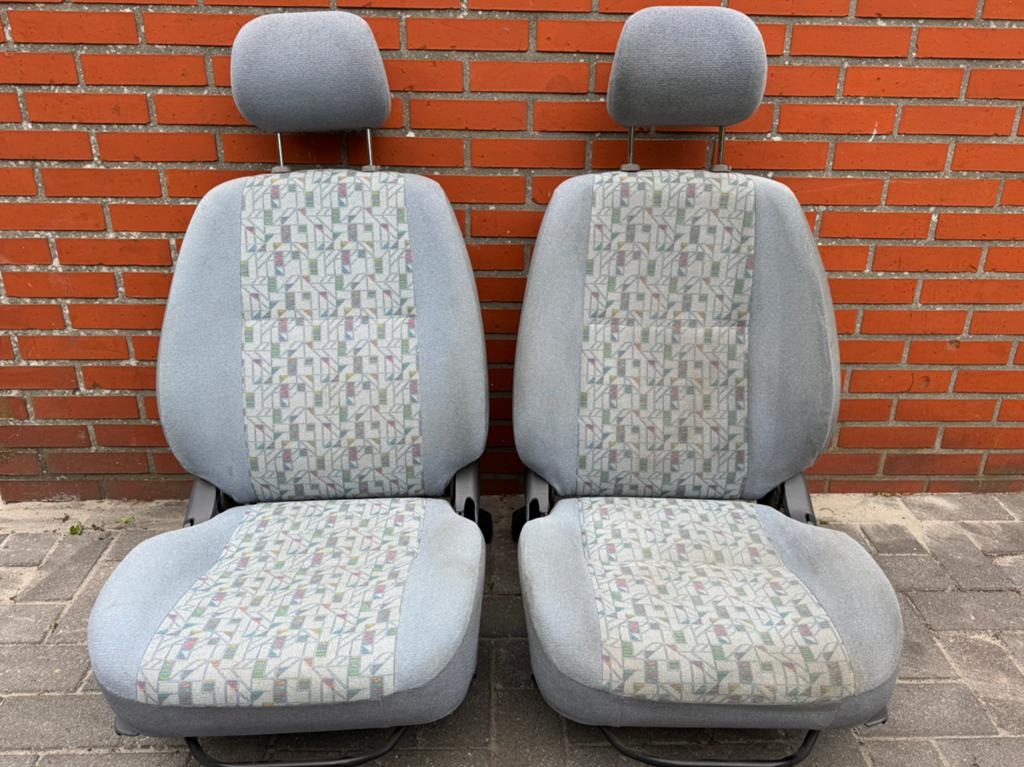 Toyota Starlet P9 Voorstoelen Bestuurdersstoel Onbeschadigd, Auto-onderdelen, Interieur en Bekleding, Ophalen, Gebruikt, Toyota