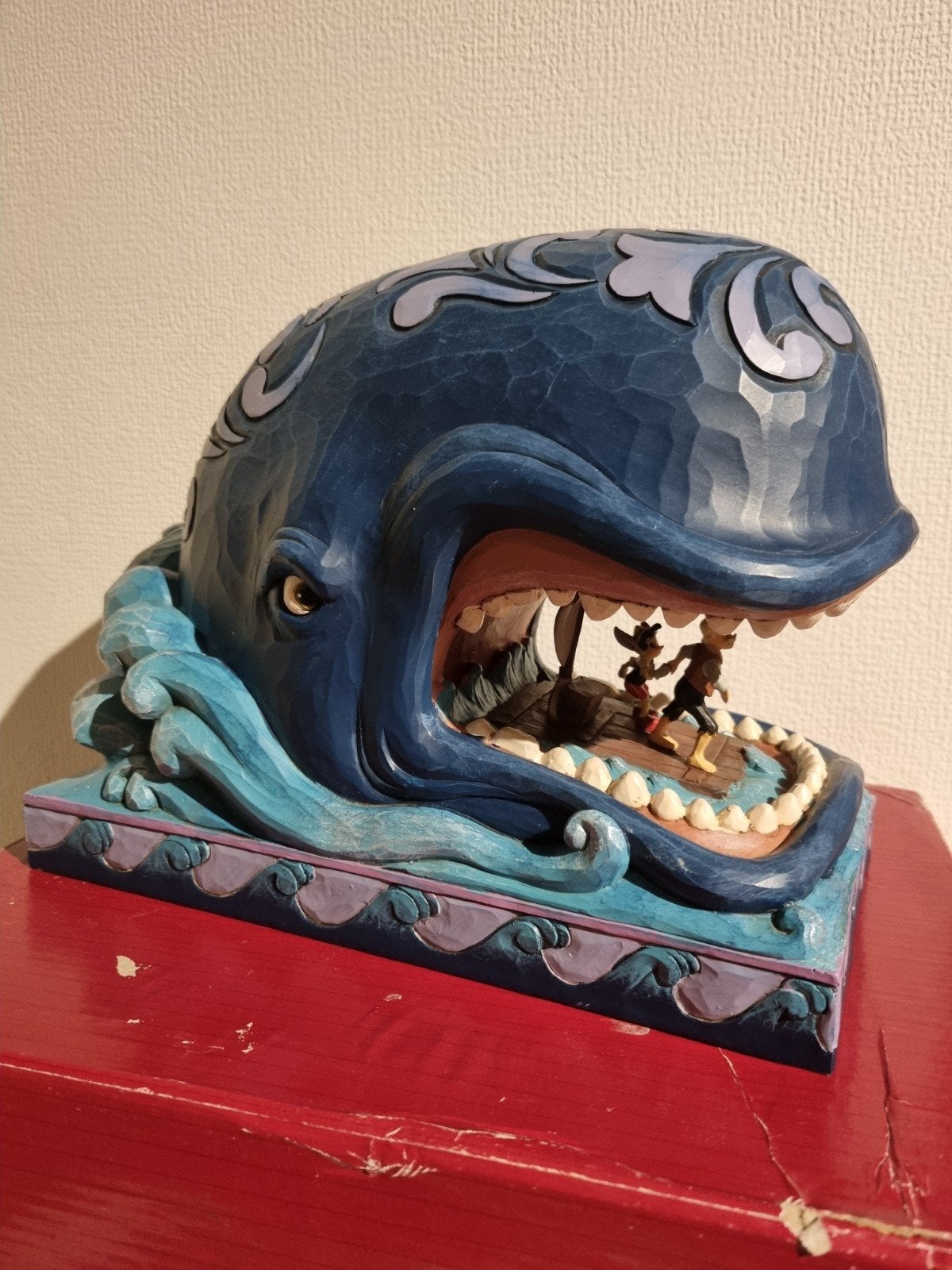 Disney Traditions Pinokkio Monstro Beeld Jim Shore, Verzamelen, Poppetjes en Figuurtjes, Zo goed als nieuw, Ophalen of Verzenden