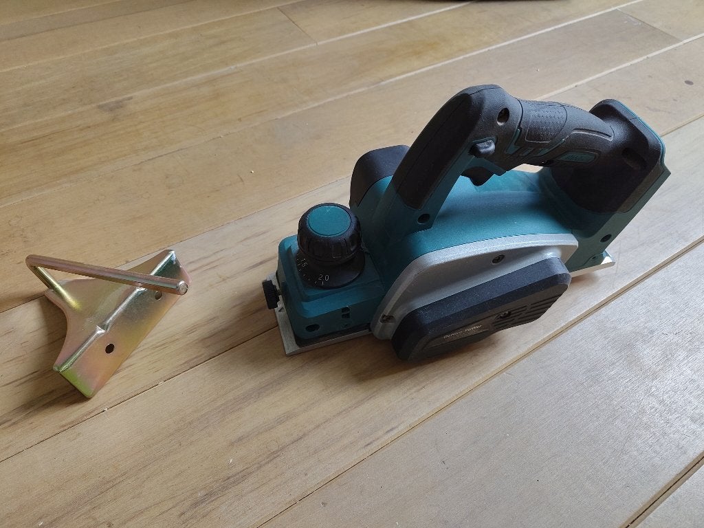 18 volt Makita LXT Electrische Schaaf, Doe-het-zelf en Verbouw, Ophalen of Verzenden, Zo goed als nieuw, Accu