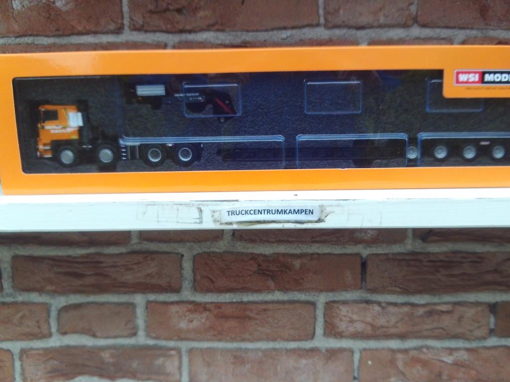 WSI  Daf  3600  8 x 4  Holtrop  van  der  Vlist., Hobby en Vrije tijd, Modelauto's | 1:50, Ophalen of Verzenden, Nieuw, Bus of Vrachtwagen