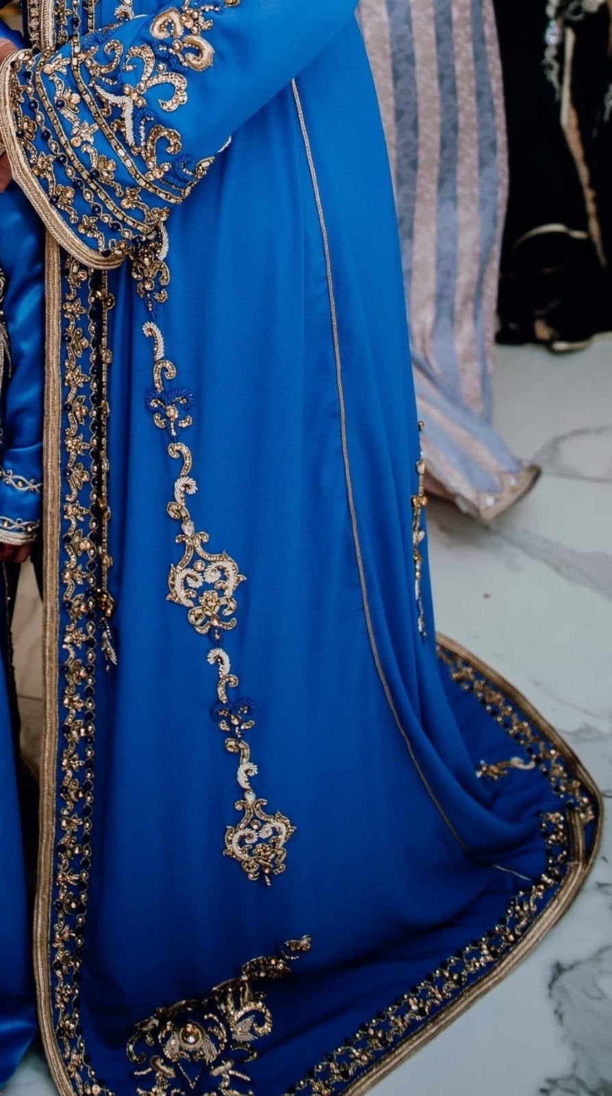 koningsblauwe takchita 2 delig S/M, Kleding | Dames, Ophalen of Verzenden, Zo goed als nieuw, Blauw, Overige typen