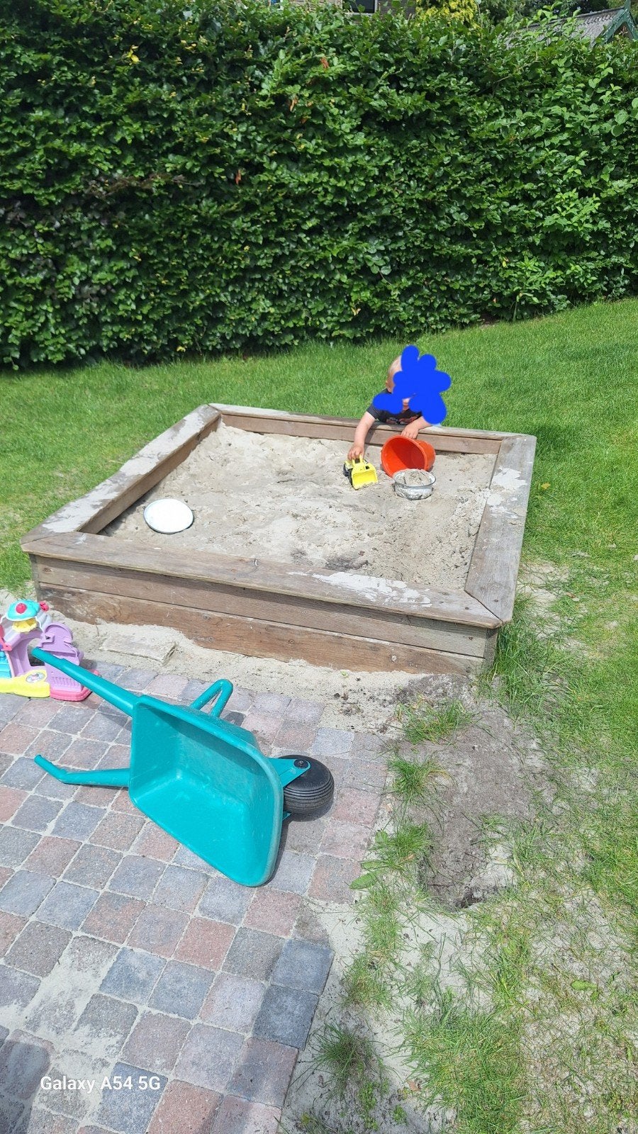 Houten zandbak met speelgoed, Ophalen, Gebruikt