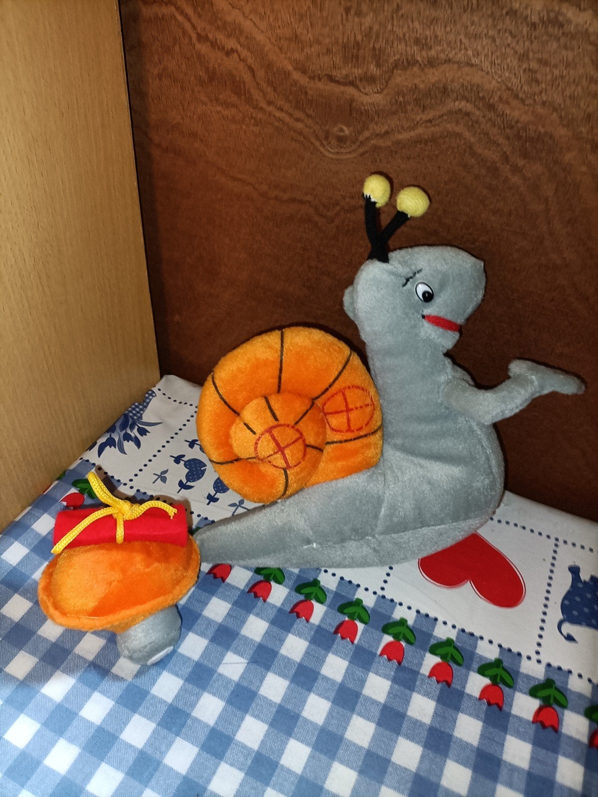 Camping la Colline Derabais België slak met caravan vintage, Kinderen en Baby's, Speelgoed | Knuffels en Pluche, Ophalen of Verzenden