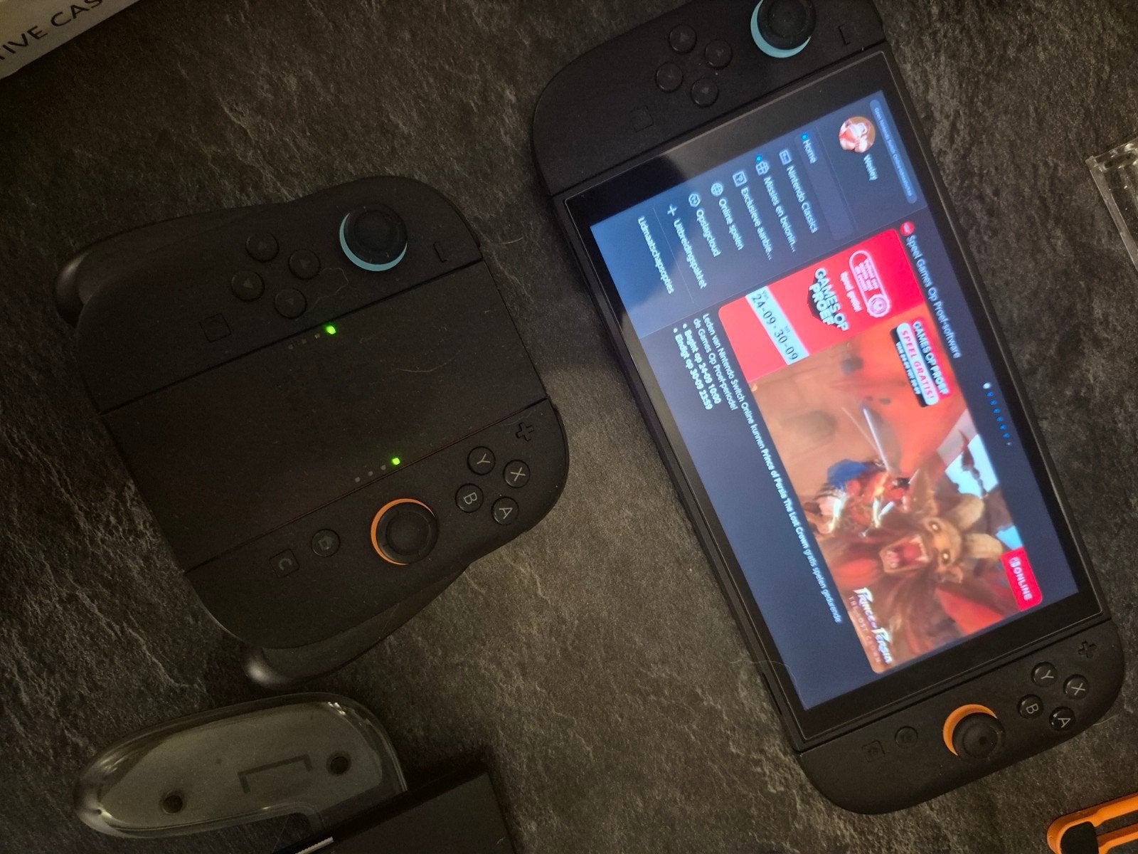 Nintendo Switch 2 met exstra controllers, Spelcomputers en Games, Ophalen, Zo goed als nieuw, Met 3 controllers of meer, Switch Original