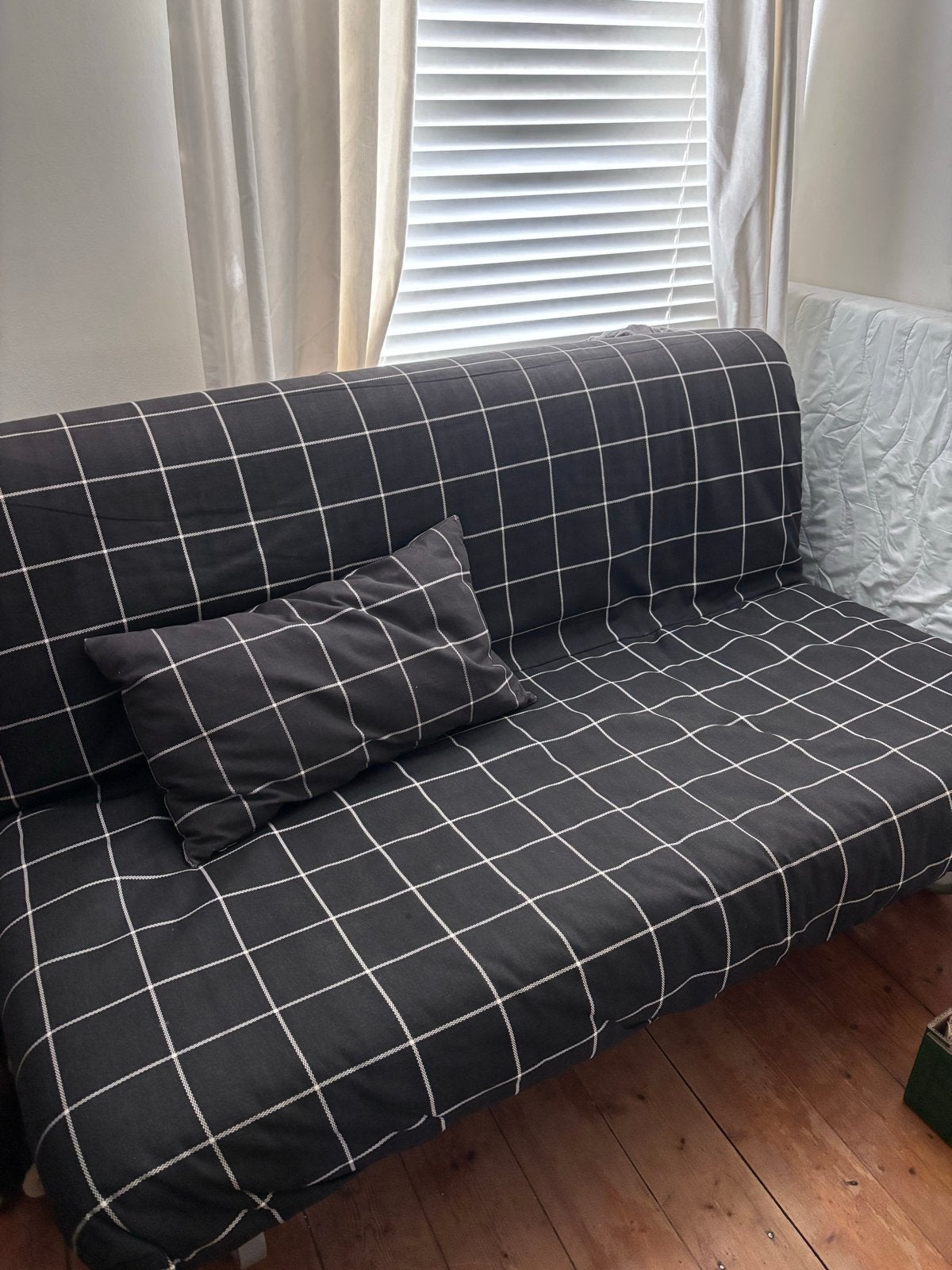 2 persoons Slaapbank met geruite hoes (Ikea PS), Huis en Inrichting, Ophalen, Gebruikt, Zwart, Tweepersoons