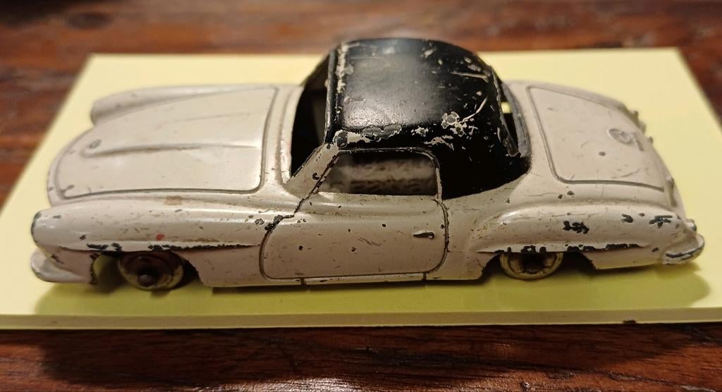 Dinky Toys Mercedes 190SL, Hobby en Vrije tijd, Modelauto's | 1:43, Ophalen of Verzenden, Gebruikt
