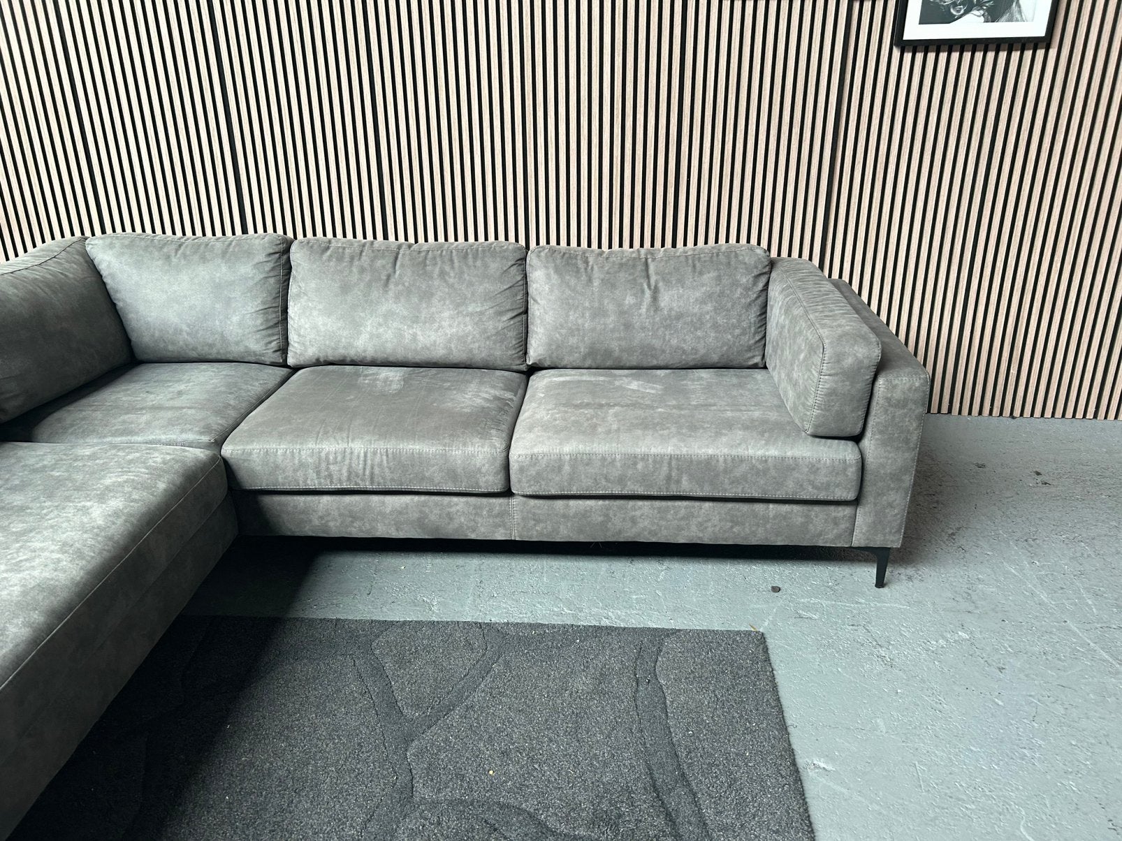 GRATIS LEVERING MICROLEDER HOEKBANK 265X213 GEREINIGD, 250 tot 300 cm, Hoekbank, Ophalen of Verzenden, Zo goed als nieuw