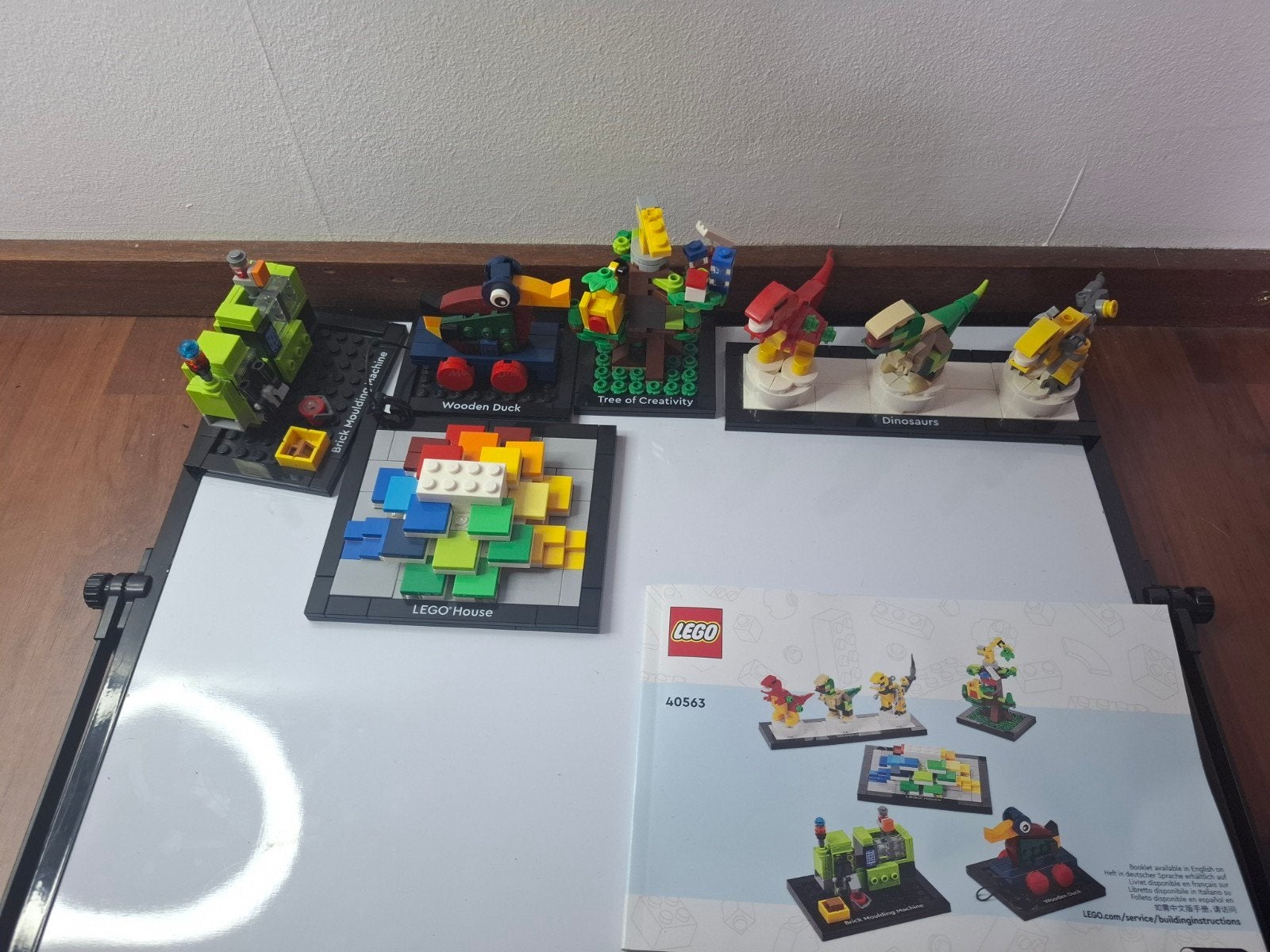 LEGO House 40563 Tribute Collection - 99% compleet, Gebruikt, Overige thema's, Lego, Ophalen of Verzenden