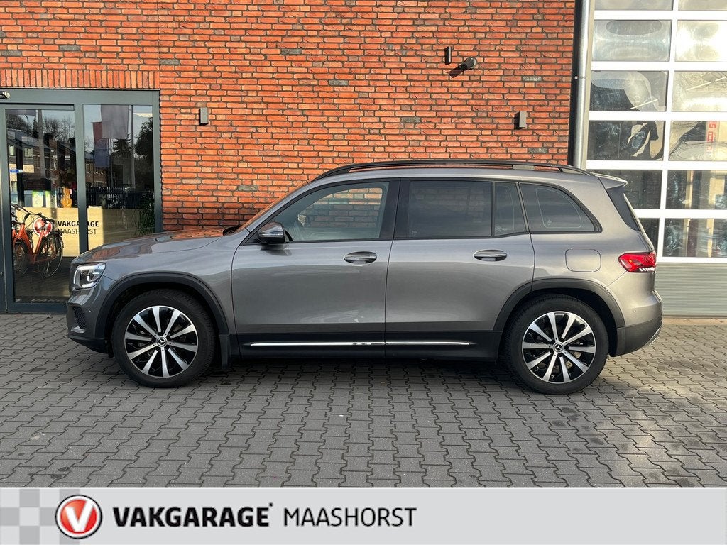 Mercedes-Benz GLB 200 4MATIC Premium Plus 360Camera/Adapt., Auto's, Mercedes-Benz, 12 maanden, 1525 kg, Euro 6, 4 cilinders