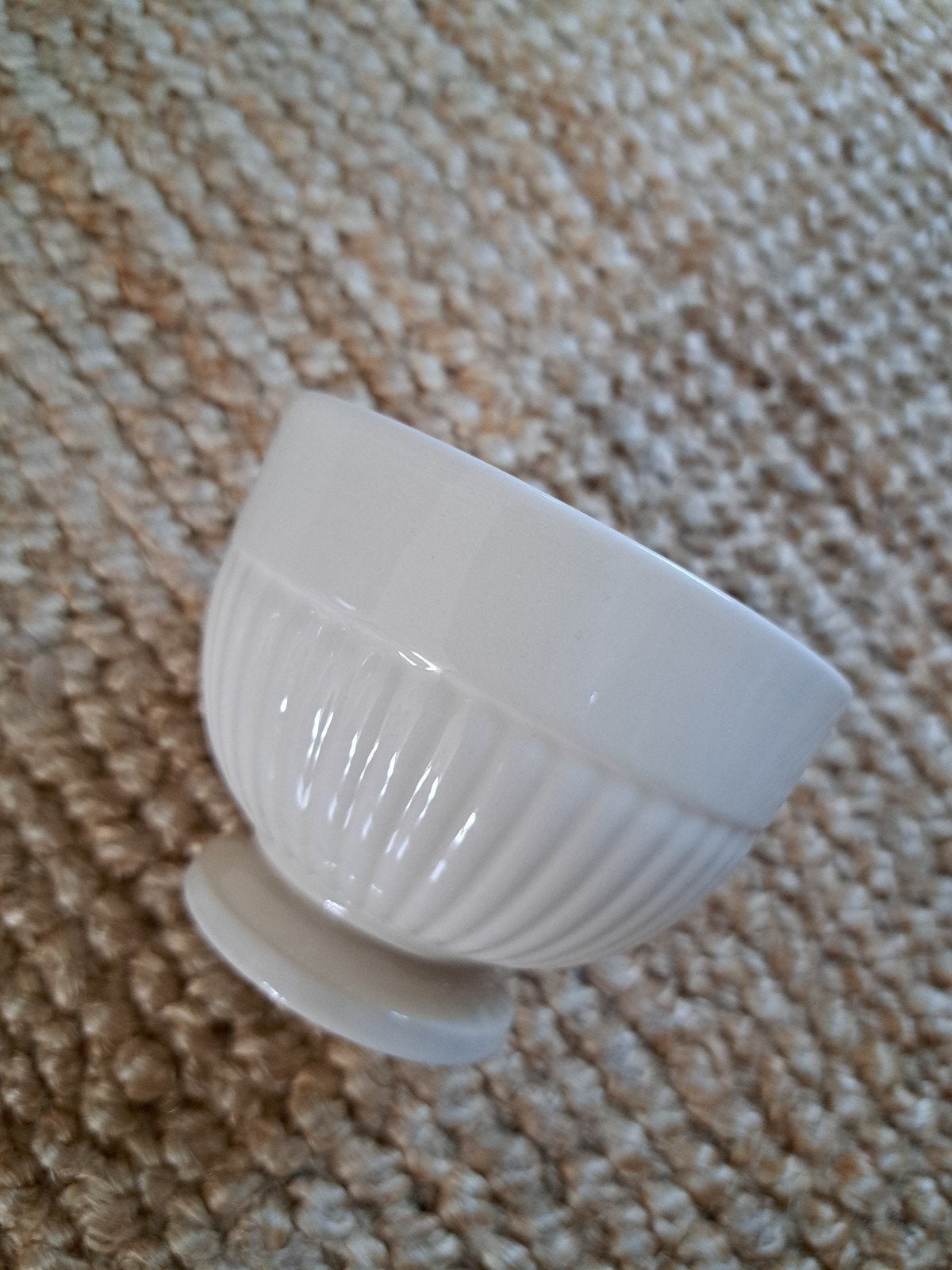 Onbeschadigd Wedgwood kom schaaltje met voetje, Ophalen of Verzenden