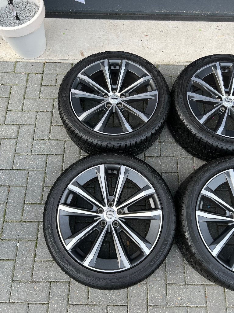 4x Originele 19 inch velgen Volvo V90/S90 winterbanden, 19 inch, 255 mm, Banden en Velgen, Nieuw