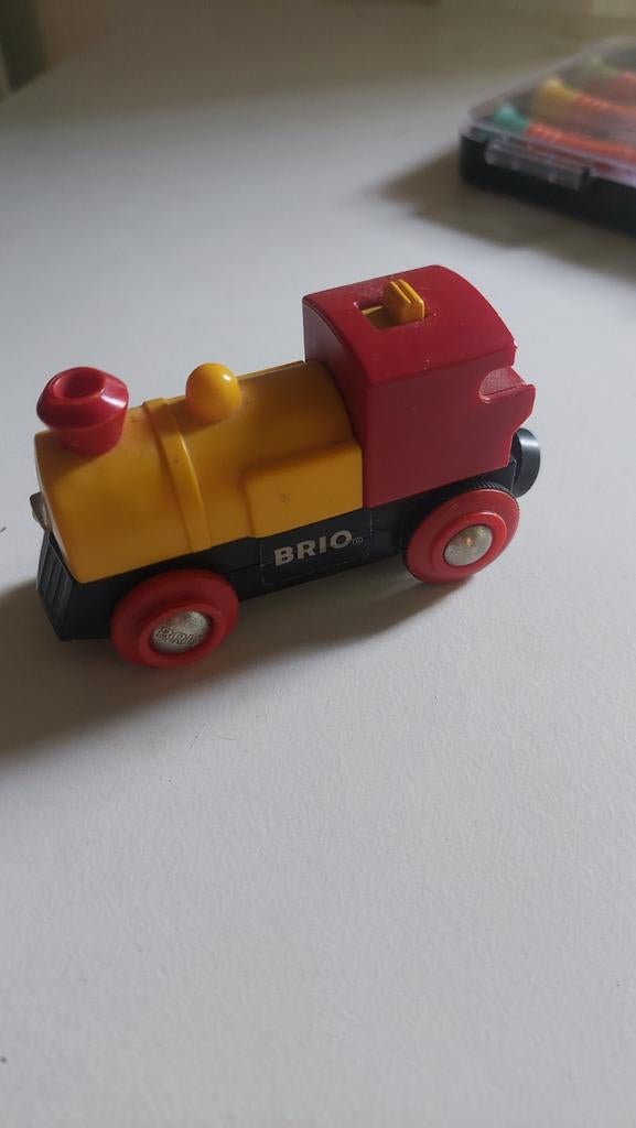 Brio Elektrische Locomotief - Krachtige Trekkracht, Elektro, Gebruikt, Ophalen of Verzenden, Onderdeel