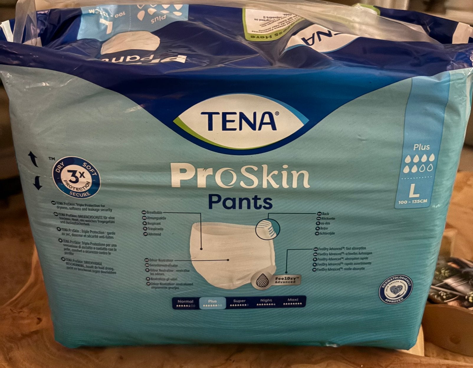 2 Nieuwe pakken Tena Pants maat L, Diversen, Ophalen of Verzenden, Nieuw