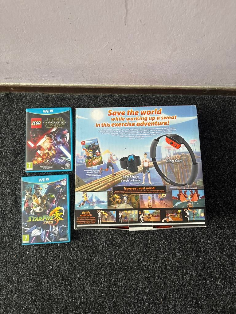 Nintendo Switch Ring Fit Adventure met 2 Wii U games, Spelcomputers en Games, Ophalen of Verzenden, Zo goed als nieuw, Met games