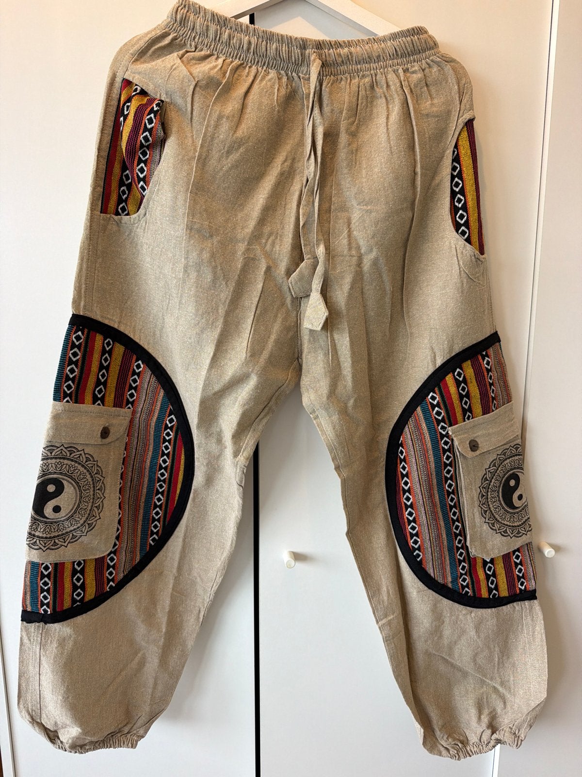 Harembroek met etnische print en Yin Yang details, Beige, Maat 42/44 (L), Nieuw, Ophalen of Verzenden