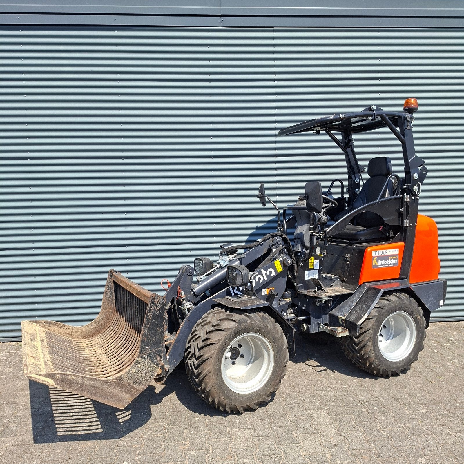 Giant shovel van 1.5t huren? Dat doe je bij Kinkelder Neede!