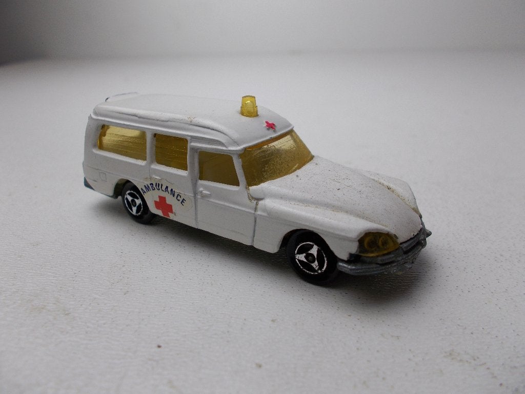 1966 Majorette 206 CITROEN DS 21 AMBULANCE (-B-), Ophalen of Verzenden, Zo goed als nieuw, Auto, Majorette