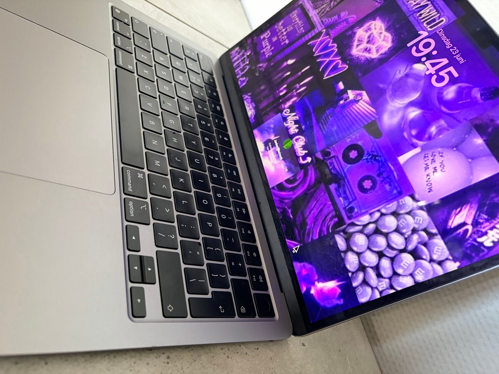 MacBook Air 13-inch (2022, M2) - Zo goed als nieuw, Qwerty, 13 inch, Ophalen of Verzenden, Zo goed als nieuw