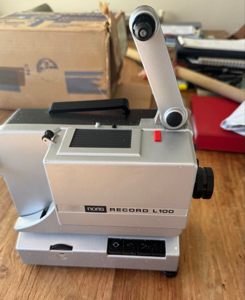 Noris Record L100 Super 8 filmprojector, Verzamelen, Fotografica en Filmapparatuur, Ophalen, Projector
