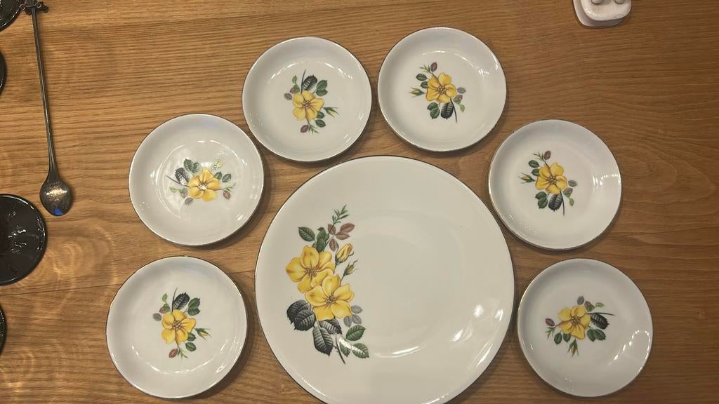 Vintage Bavaria Creidlitz petit-four bordjes gele rozen, Ophalen of Verzenden