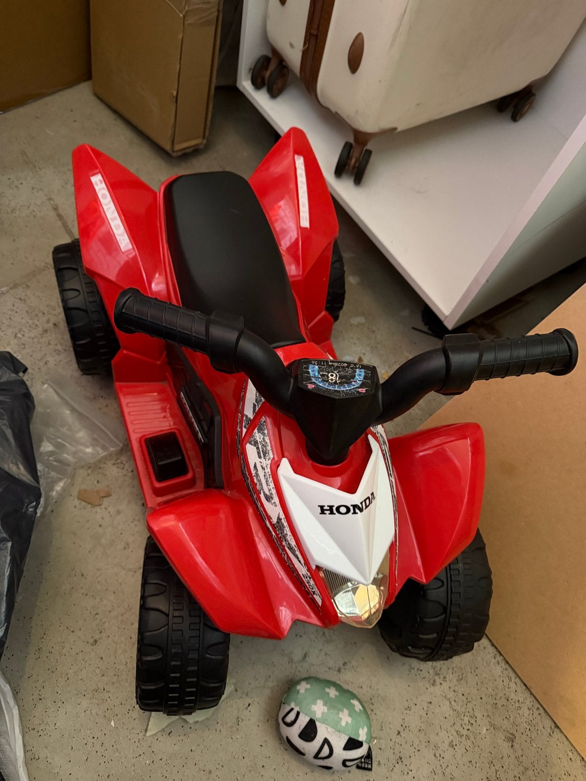 Elektrische Honda speelgoed quad (mist oplader), Ophalen of Verzenden, Gebruikt