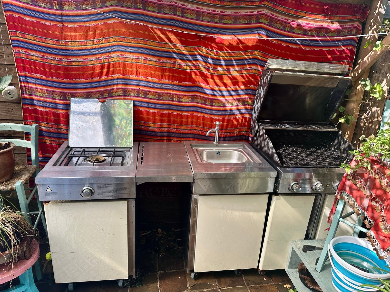 Buitenkeuken met gasfornuis, spoelbak en BBQ, Ophalen, Gebruikt, Gas, Vrijstaand