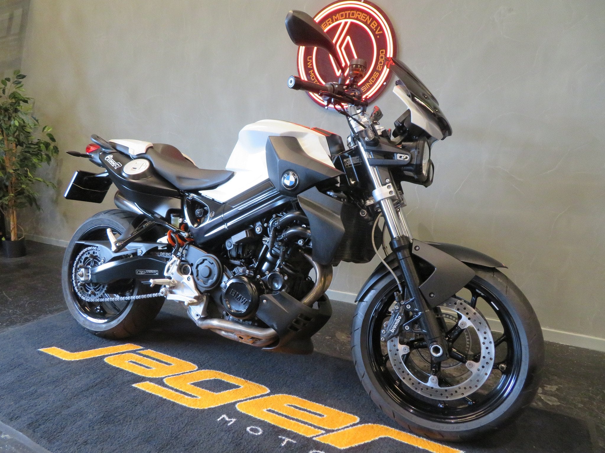 BMW F 800 R WHITE EDITION NIEUWSTAAT! (bj 2011), Motoren, Motoren | BMW, Bedrijf, 800 cc, Naked bike