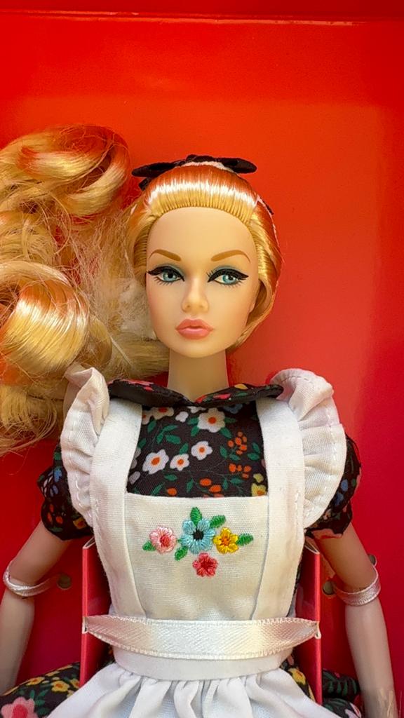 Integrity Toys Poppy Parker Pop So Curious NRFB, Ophalen of Verzenden, Nieuw, Overige typen
