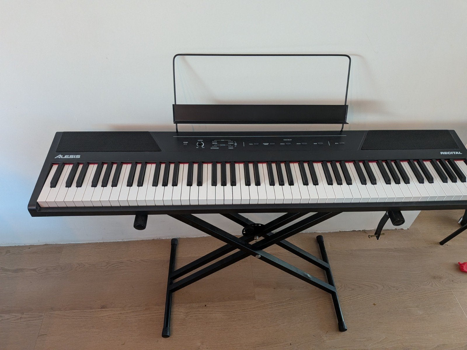 Alesis Recital 88-toetsen Digitale Piano met standaard, 88 toetsen, Ophalen, Overige merken, Aanslaggevoelig