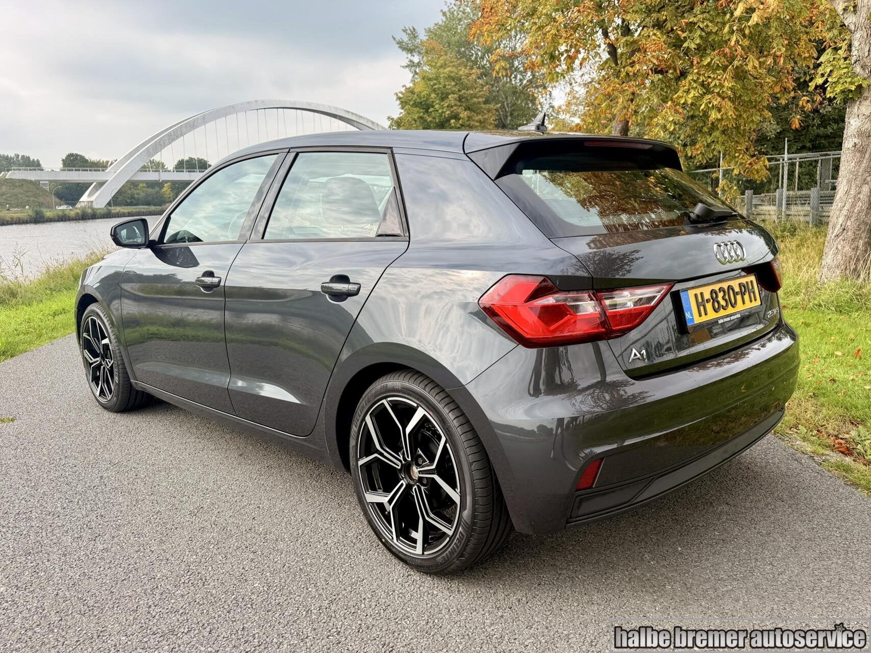 Audi A1 Sportback 25 TFSI epic |Carplay|17 inch|Cruise|Virtu, Voorwielaandrijving, Verwarmde buitenspiegels, Euro 6, 95 pk