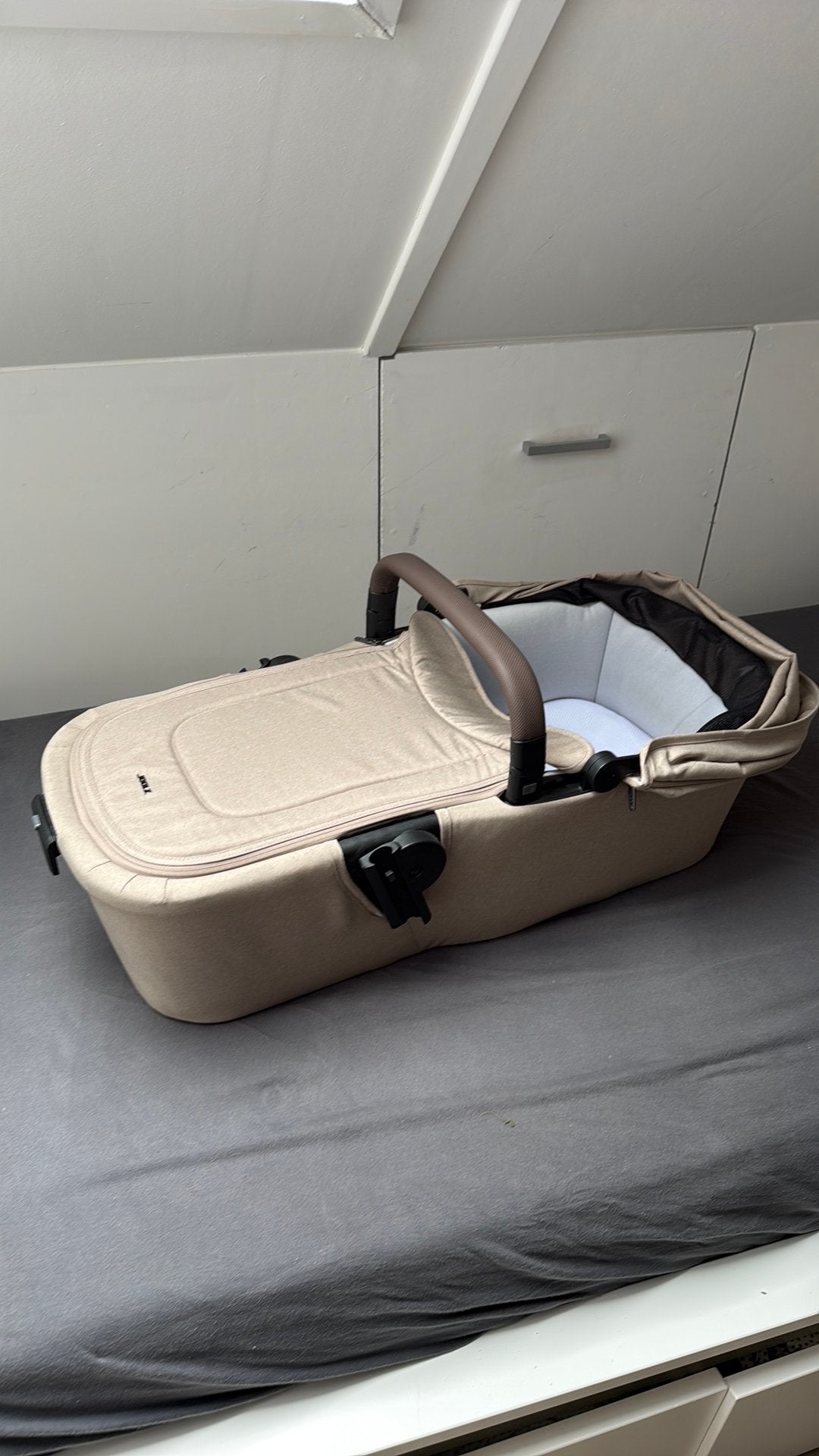 Reiswieg voor kinderwagen Joolz ear+ met raincover, Kinderen en Baby's, Kinderwagens en Combinaties, Ophalen, Zo goed als nieuw