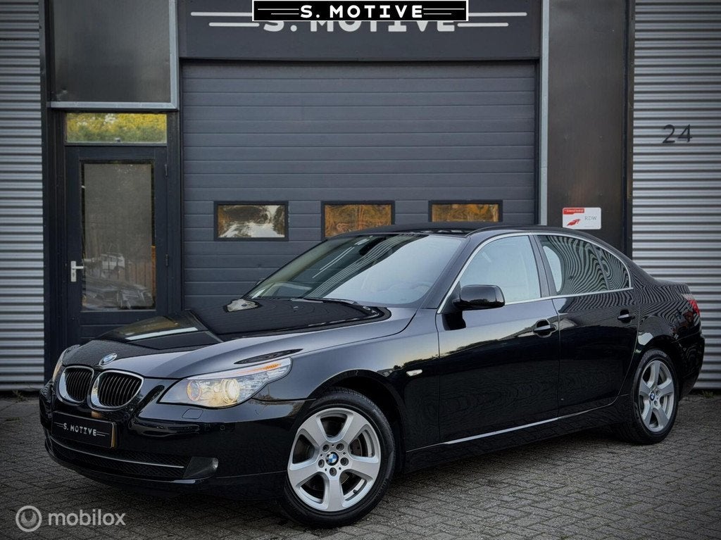 BMW 5-serie 525xi High Executive Org NL! Zeer Mooi "Uniek!", Automaat, Gebruikt, Beige, 2000 kg