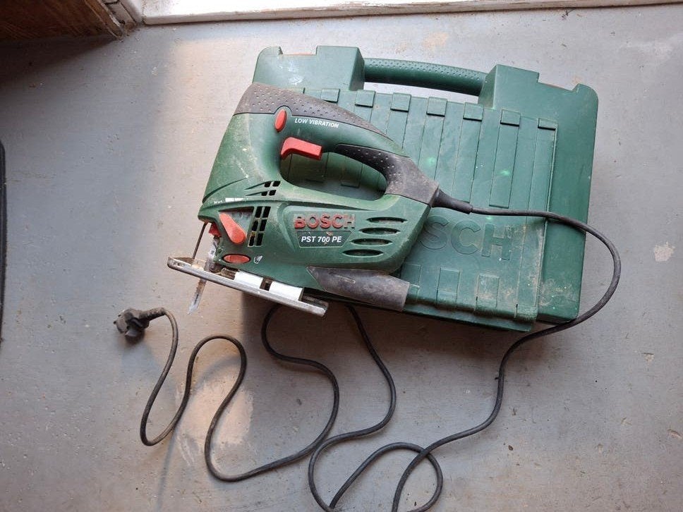 Bosch Decoupeerzaag PST 700 PE met koffer en zaagjes, Ophalen