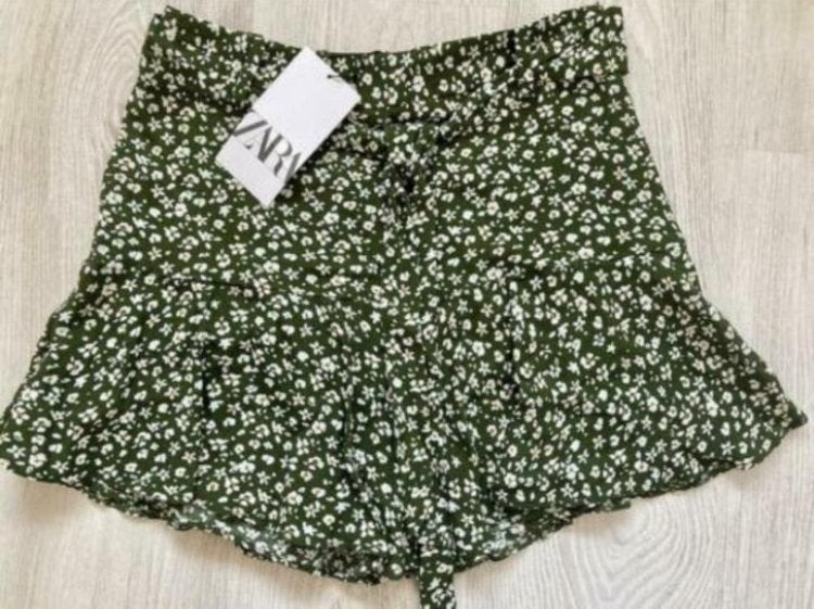 ZARA NIEUW groen rokje bloemetje met vast broekje , mt S 36, Kleding | Dames, Rokken, Zara, Nieuw, Ophalen of Verzenden, Maat 36 (S)