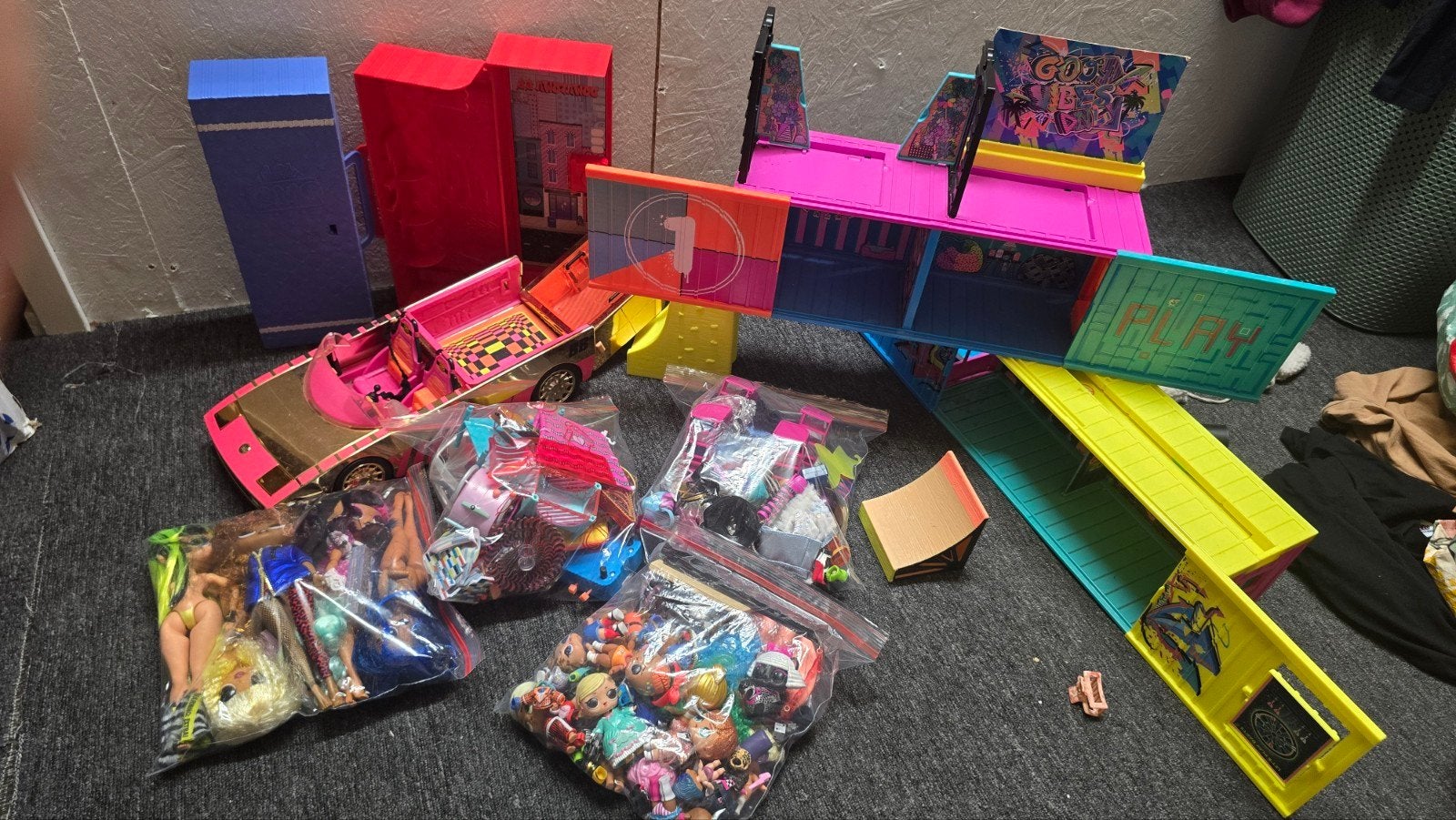 Grote set LOL Surprise poppen, accessoires en speelsets, Ophalen, Gebruikt, Overige typen