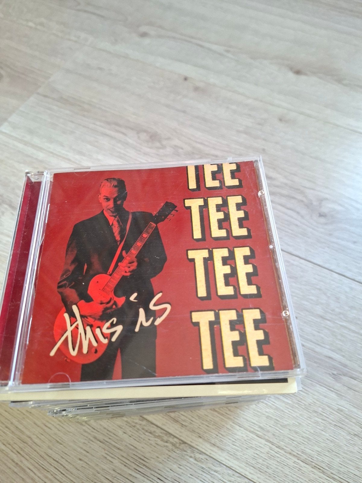 Tee - This Is Tee, Ophalen of Verzenden, Zo goed als nieuw, Levenslied of Smartlap