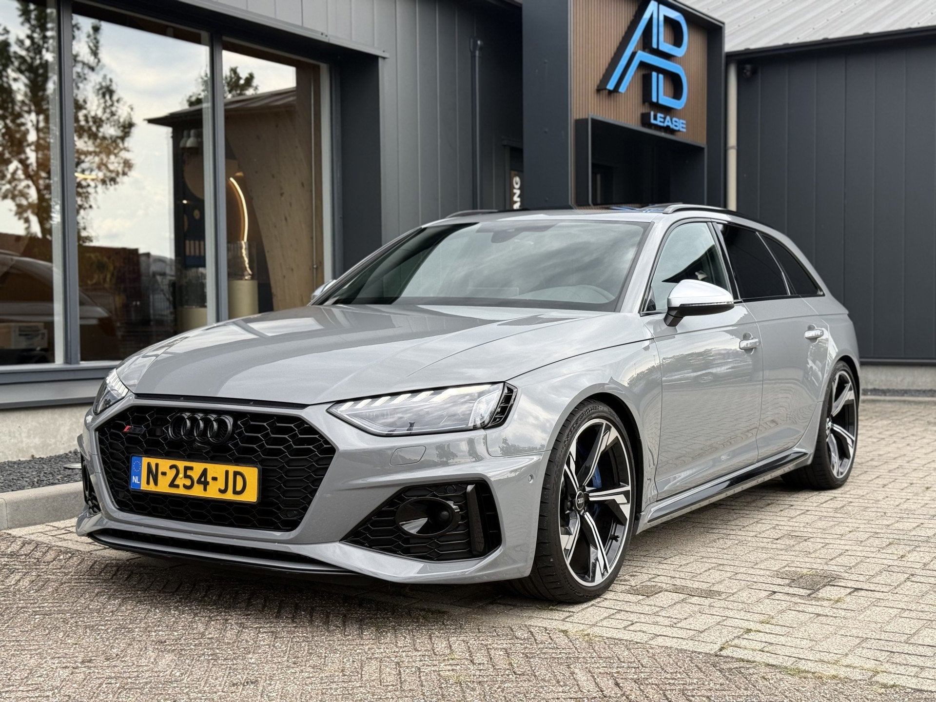 Foto 7 van Audi RS4 Avant 2.9 TFSI quattro B&O Massage (bj 2021)